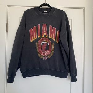 Abercrombie & Fitch Miami Heat Oversized Sweatshirt